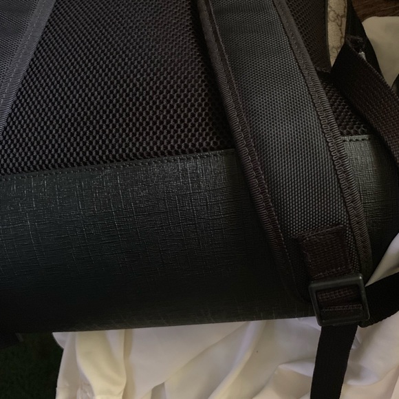 Gucci back pack - Picture 4 of 5